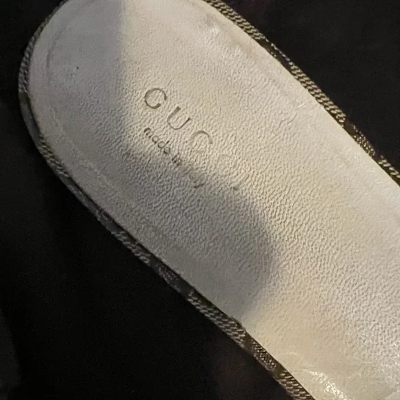 Gucci Women's Brown and Gold Slide Sandals